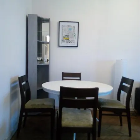 Boomerang Flats Apartment *