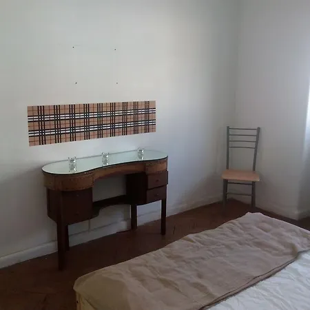 Boomerang Flats Apartment